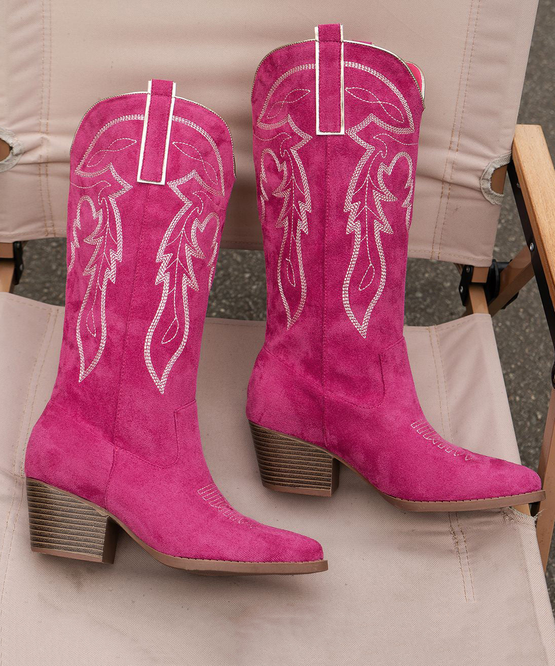 Graceful Orthopedic Boots for Modern Look