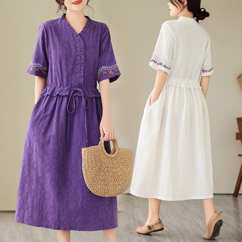 Sophisticated Dress with a Clean Classic Look