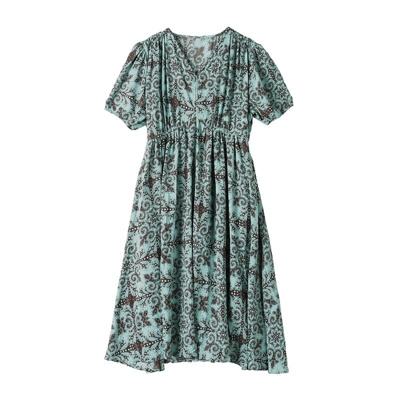 Classic Vintage Dress with a Flattering Fit