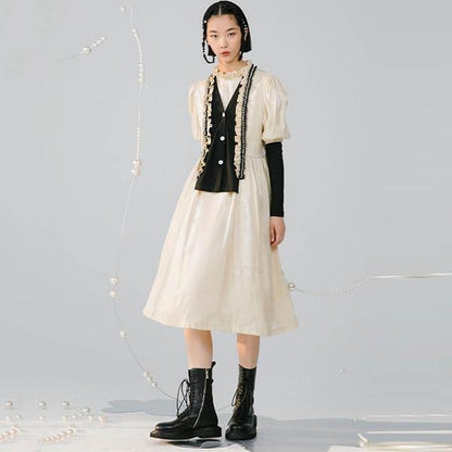 Beautifully Crafted Dress in a Classic Style
