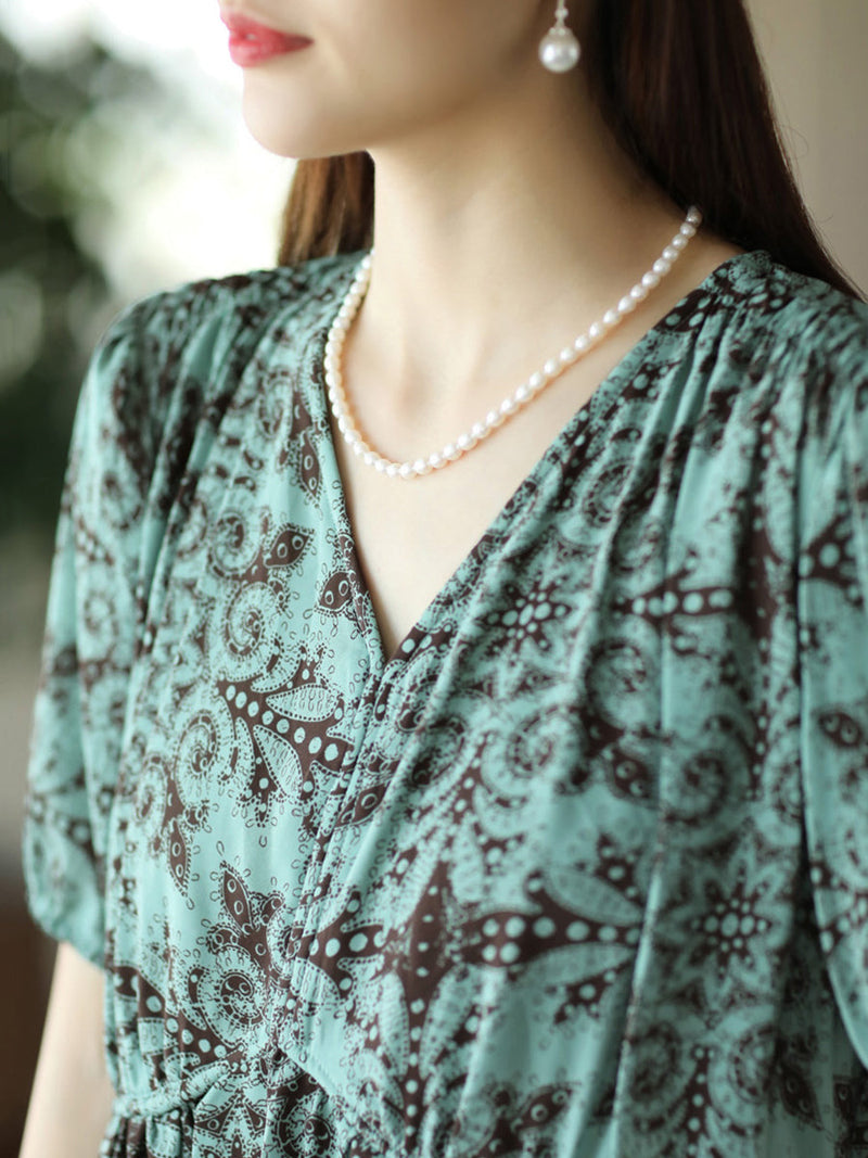 A Vintage Style Dress with Delicate Timeless Details