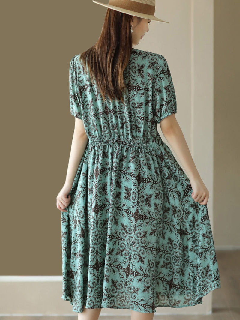 A Vintage Style Dress with Delicate Timeless Details