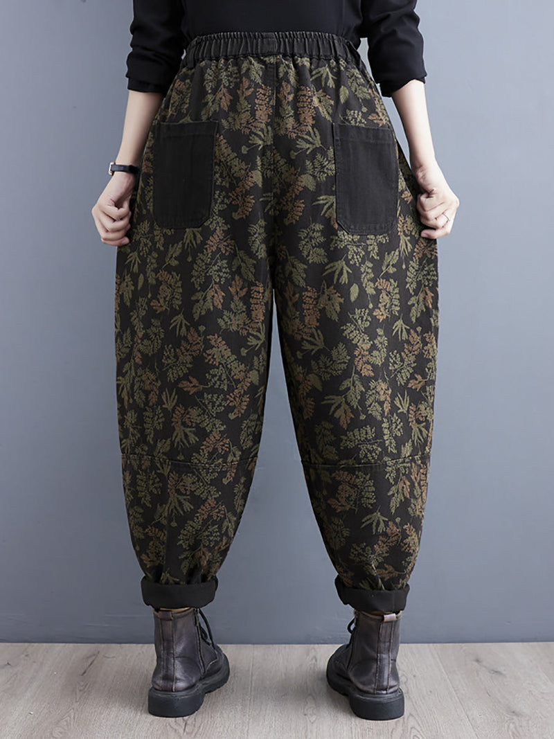 Effortlessly Elegant Pants with a Timeless Design