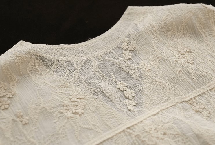 Classic Vintage & Enduringly Stylish Blouse