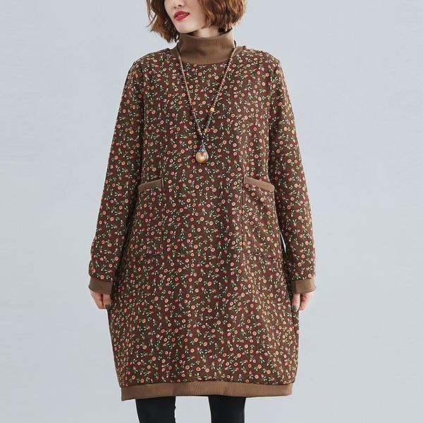 Classic Vintage Dress with a Flattering Fit