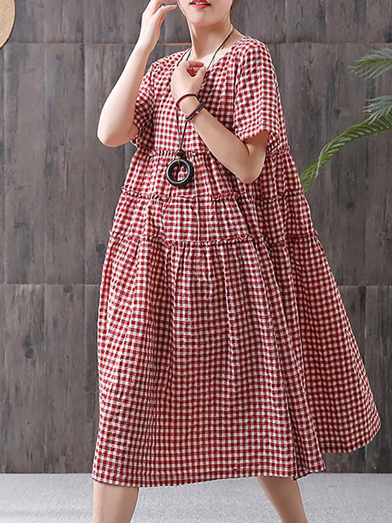 Well Tailored Dress with a Graceful Silhouette
