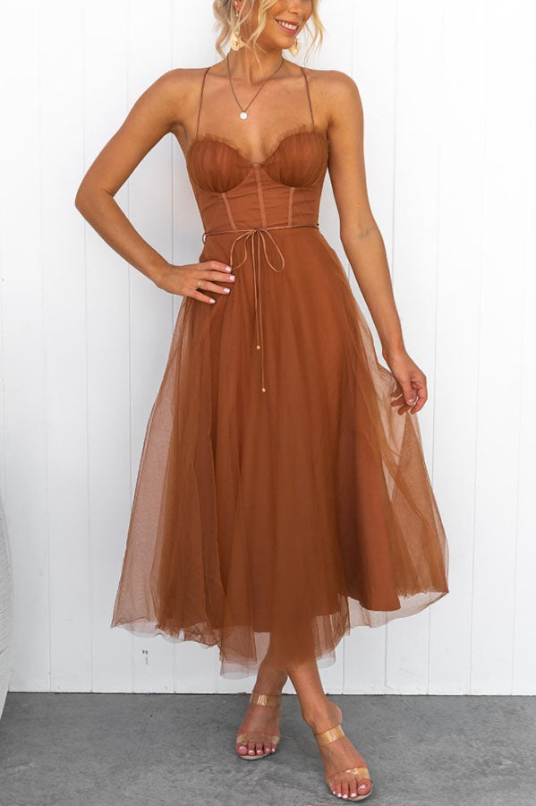 Beautifully Crafted Dress in a Classic Style