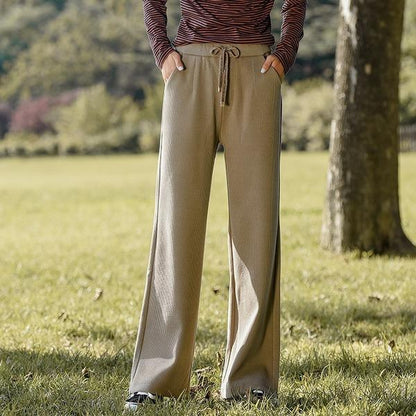 Sophisticated Pants with a Clean Classic Look