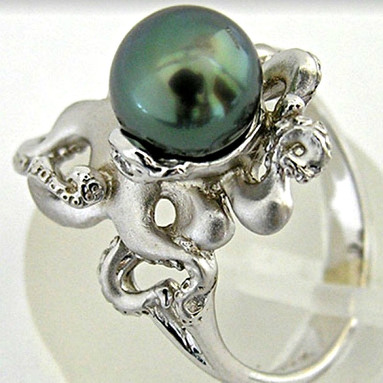 Klassisk Sølv Ring med tidløs elegance