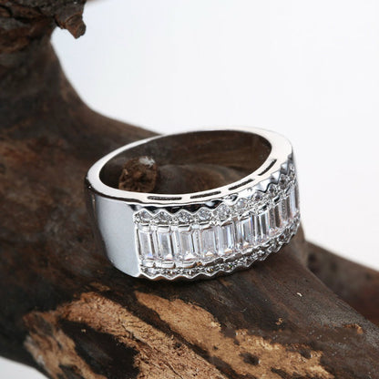 Klassisk Ring med tidløs elegance