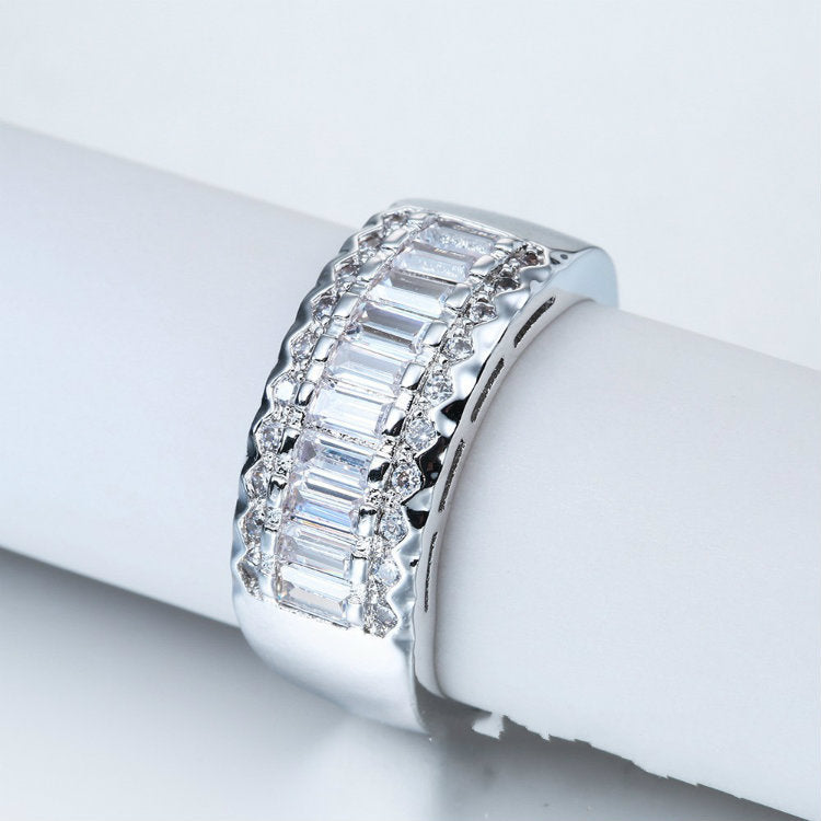 Klassisk Ring med tidløs elegance