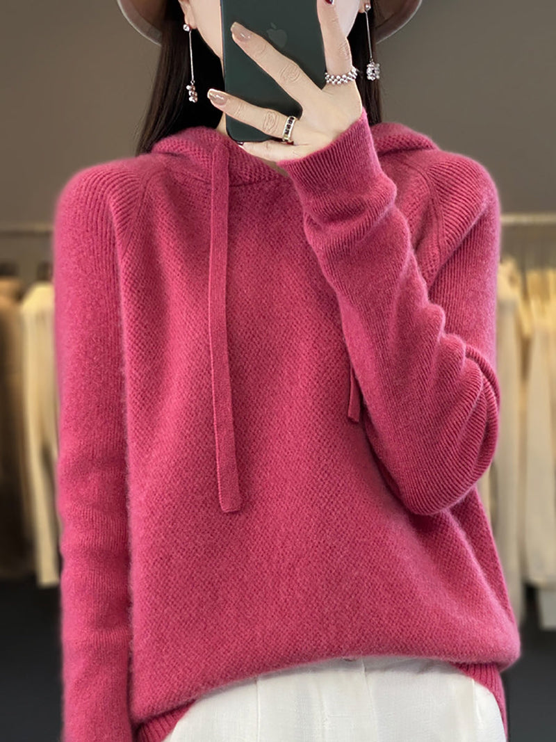 Effortlessly Elegant Sweater with a Timeless Design