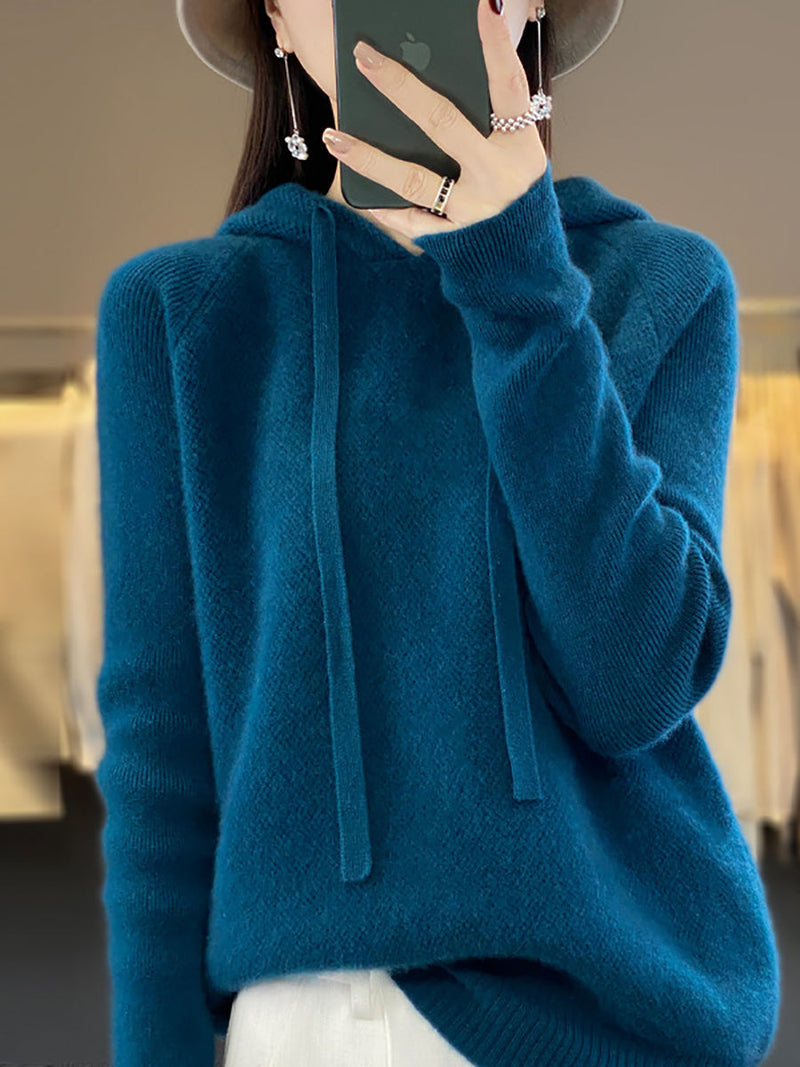 Effortlessly Elegant Sweater with a Timeless Design