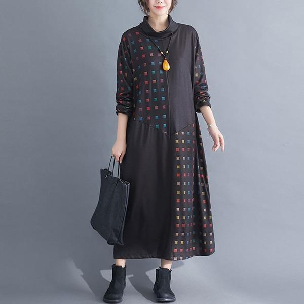 Classic Vintage Dress with a Flattering Fit