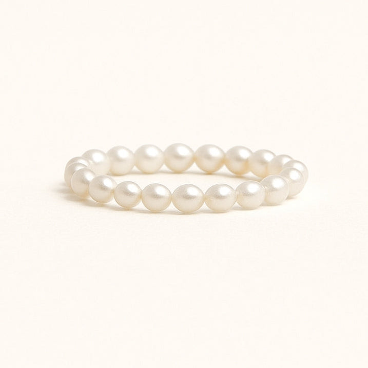 White Pearl Elegant Ring