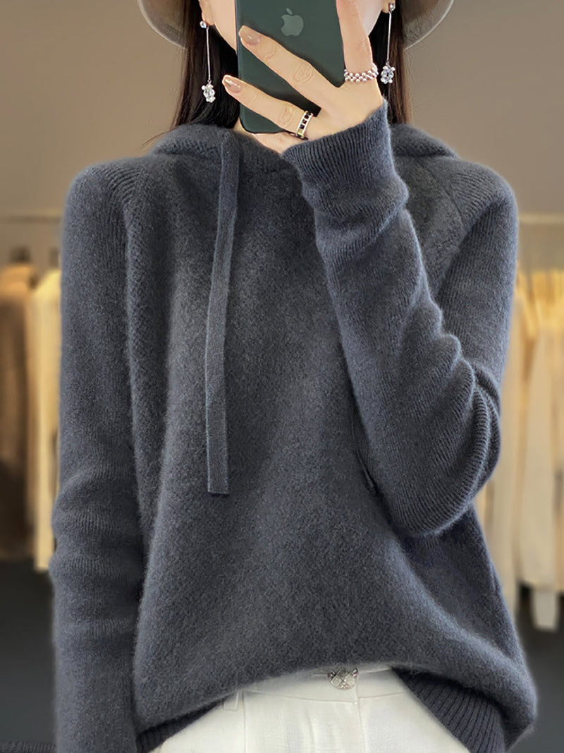 Effortlessly Elegant Sweater with a Timeless Design