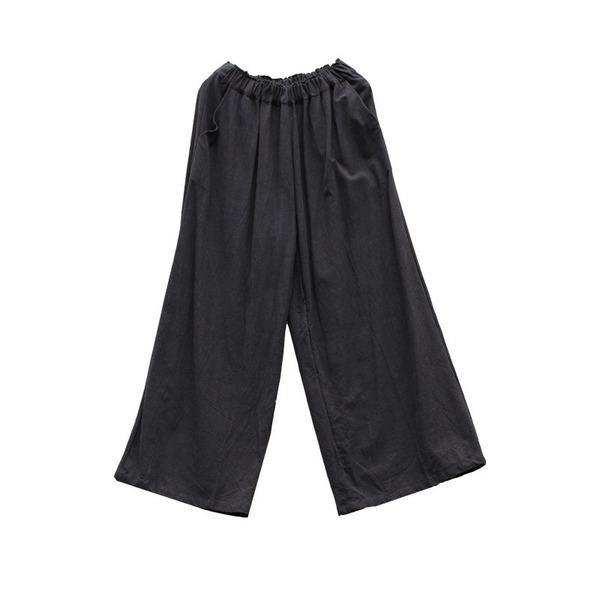 Sophisticated Trousers with a Clean Classic Look