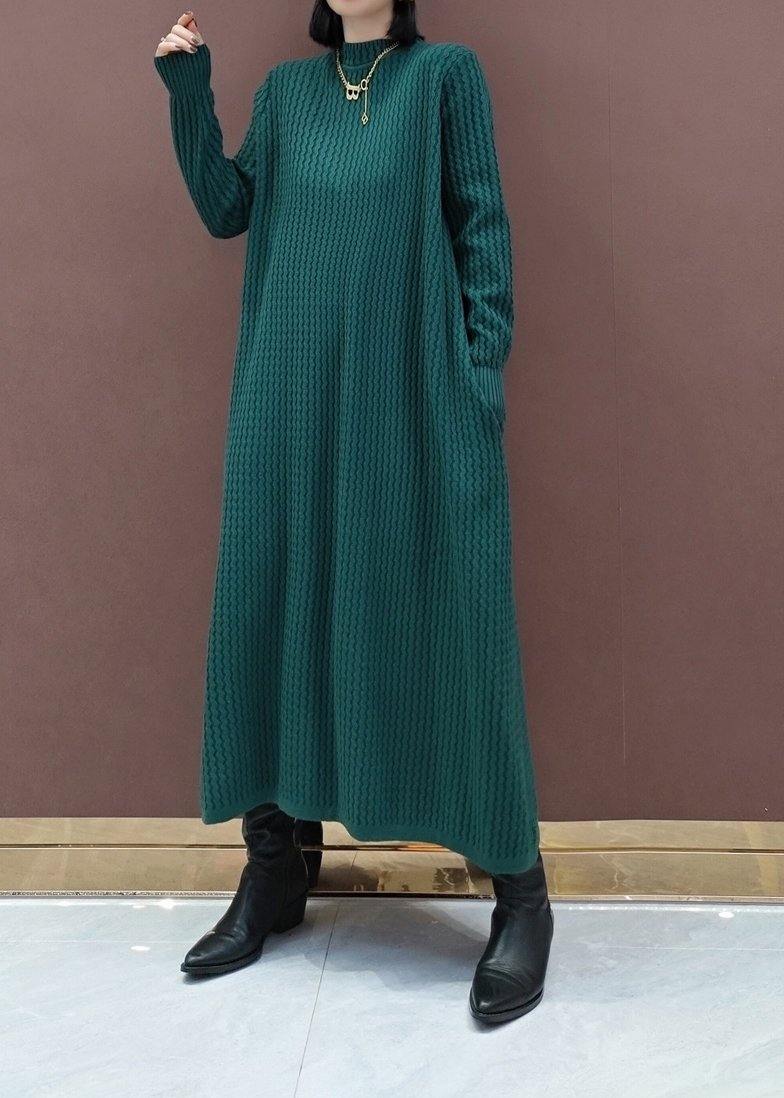 Effortlessly Elegant Sweater with a Timeless Design