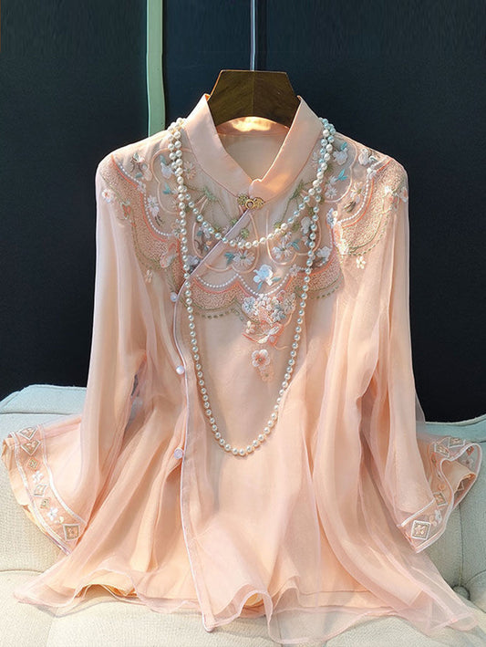 Effortlessly Elegant Shirt with a Timeless Design