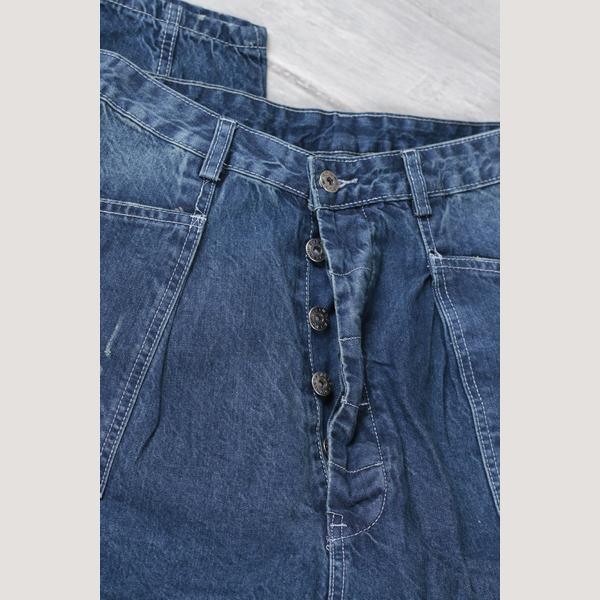 Sophisticated Pants with a Clean Classic Look