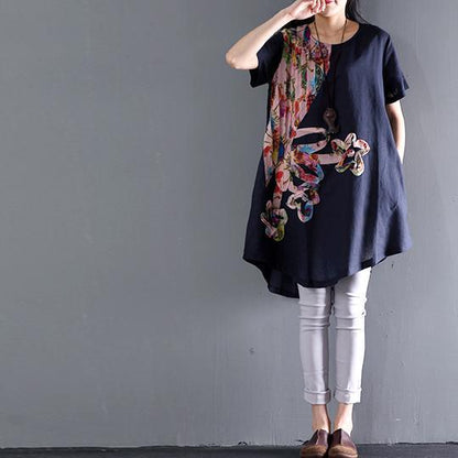 Well Tailored Blouse with a Graceful Silhouette
