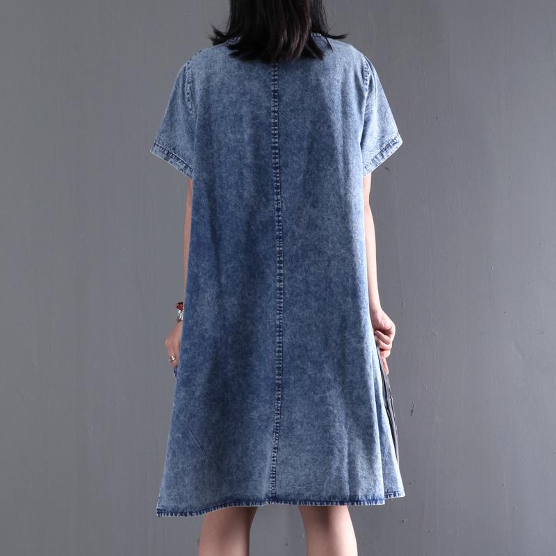 Beautifully Finished Blouse in a Timeless Design