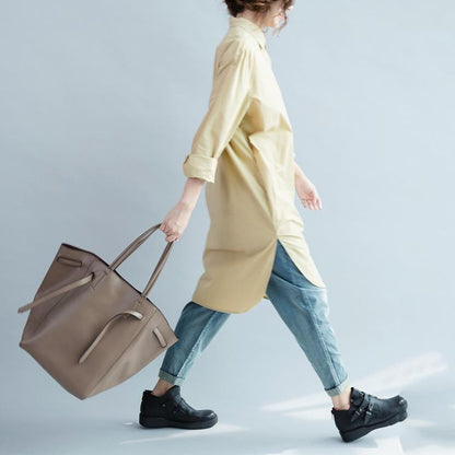 Well Tailored Blouse with a Graceful Silhouette