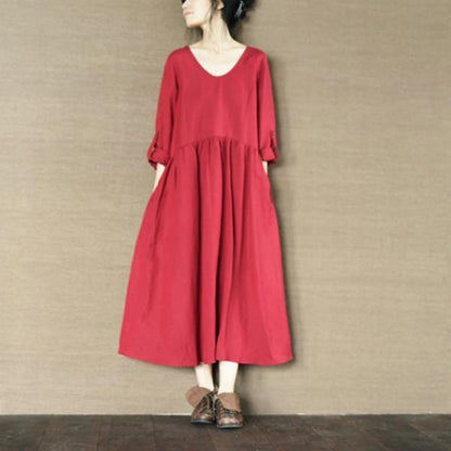Beautifully Finished Dress in a Timeless Design