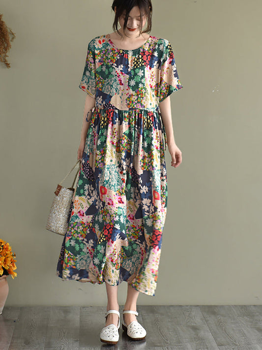 Classic Vintage Dress with a Flattering Fit