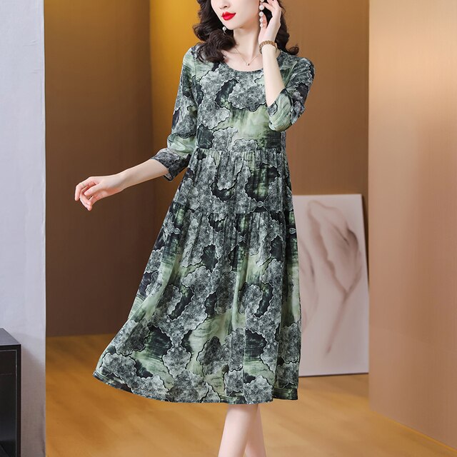 Beautifully Crafted Dress in a Classic Style
