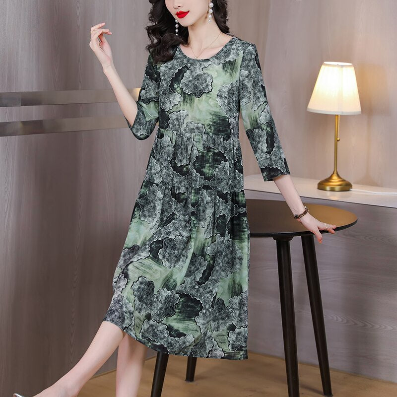 Beautifully Crafted Dress in a Classic Style