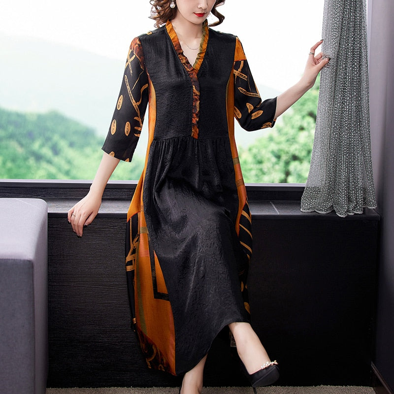 Beautifully Crafted Dress in a Classic Style