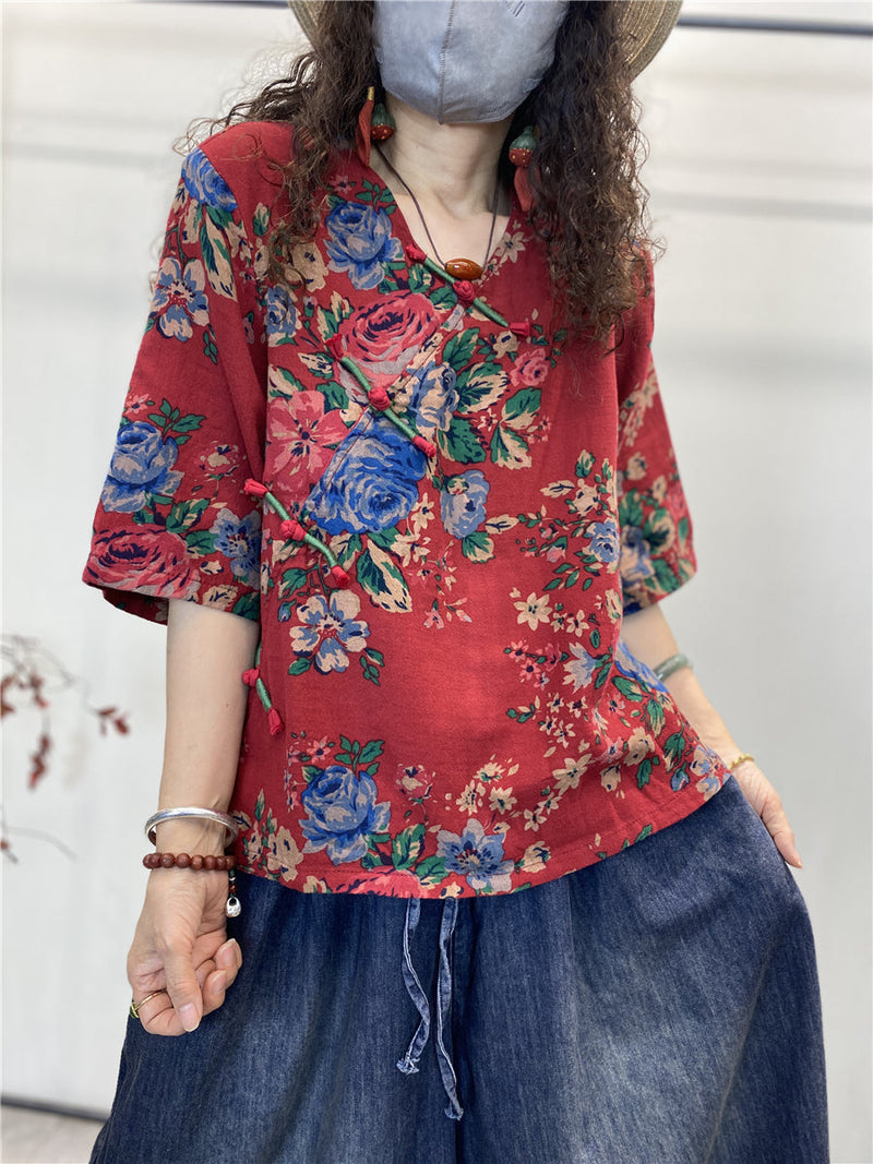 Well Tailored Top with a Graceful Silhouette