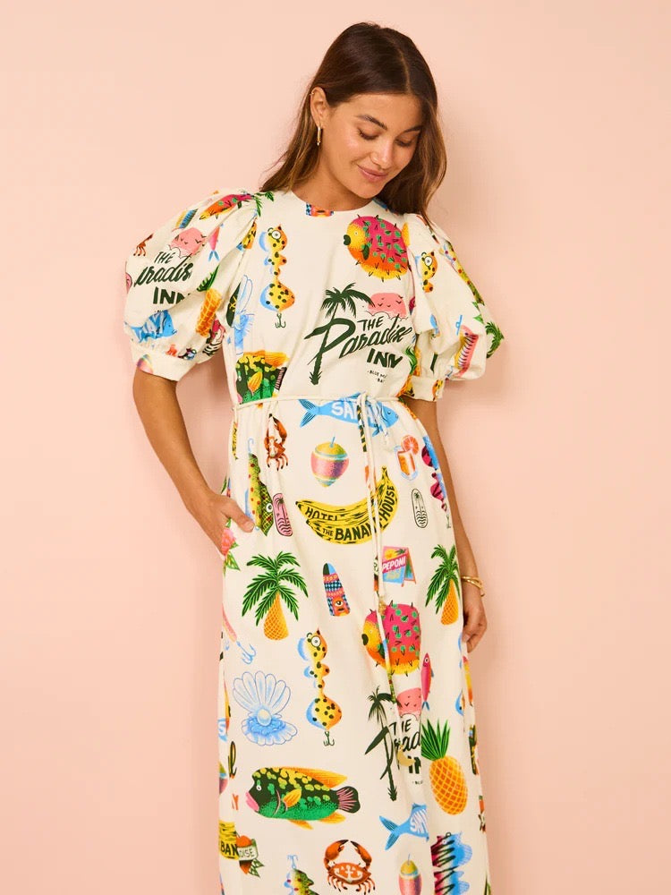 Well Tailored Dress with a Graceful Silhouette
