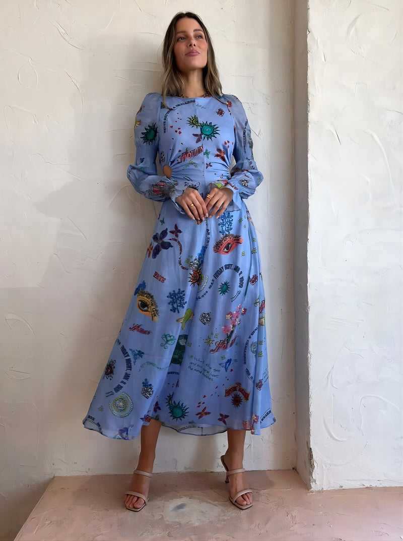 Beautifully Finished Dress in a Timeless Design