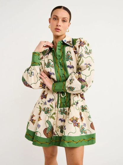 Classic Vintage Dress with a Flattering Fit