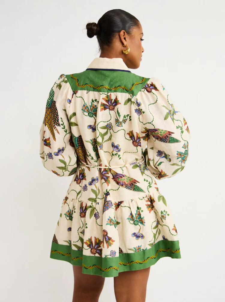 Classic Vintage Dress with a Flattering Fit