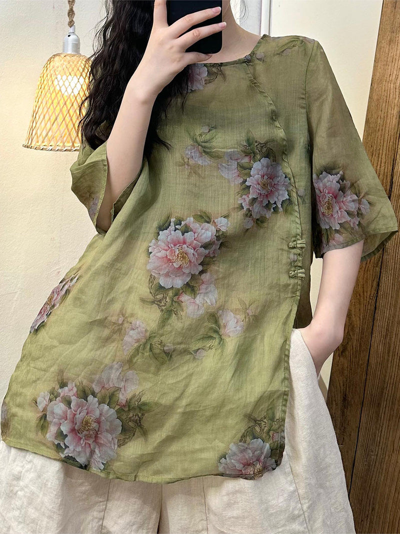 Classic Vintage Shirt with a Flattering Fit