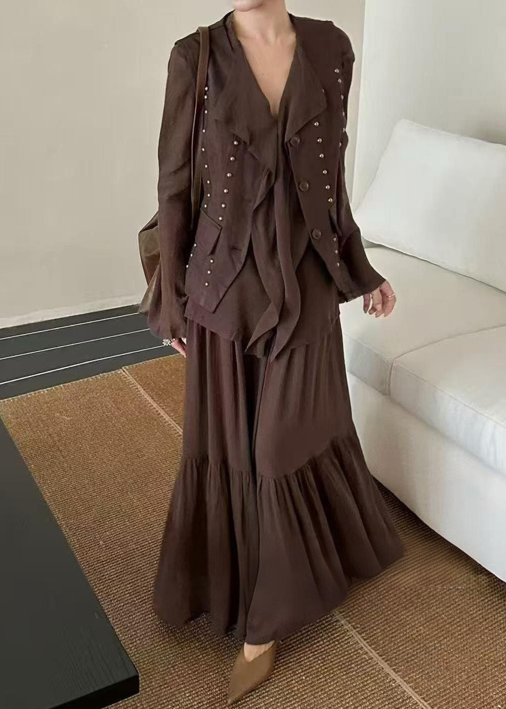 Effortlessly Elegant Top with a Timeless Design
