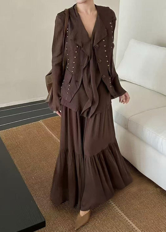Effortlessly Elegant Top with a Timeless Design
