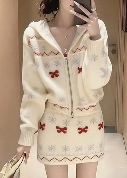 Classic Vintage Sweater with a Flattering Fit