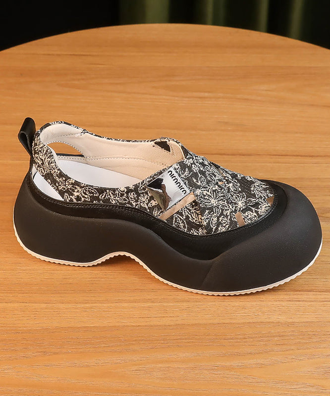 Graceful Orthopedic Sandals for Modern Look