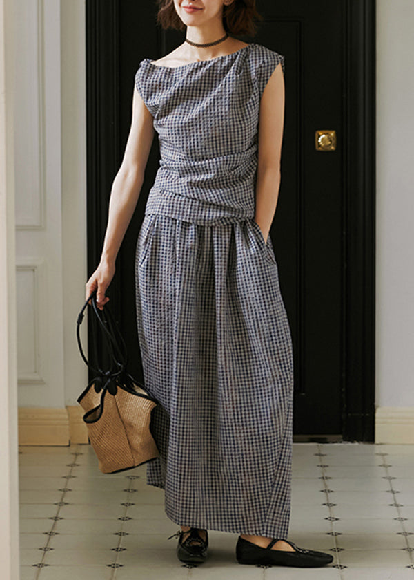 Effortlessly Elegant Garment with a Timeless Design