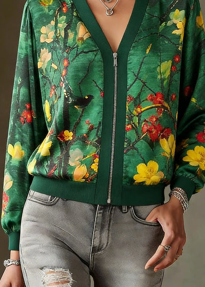 Beautifully Finished Coat in a Timeless Design