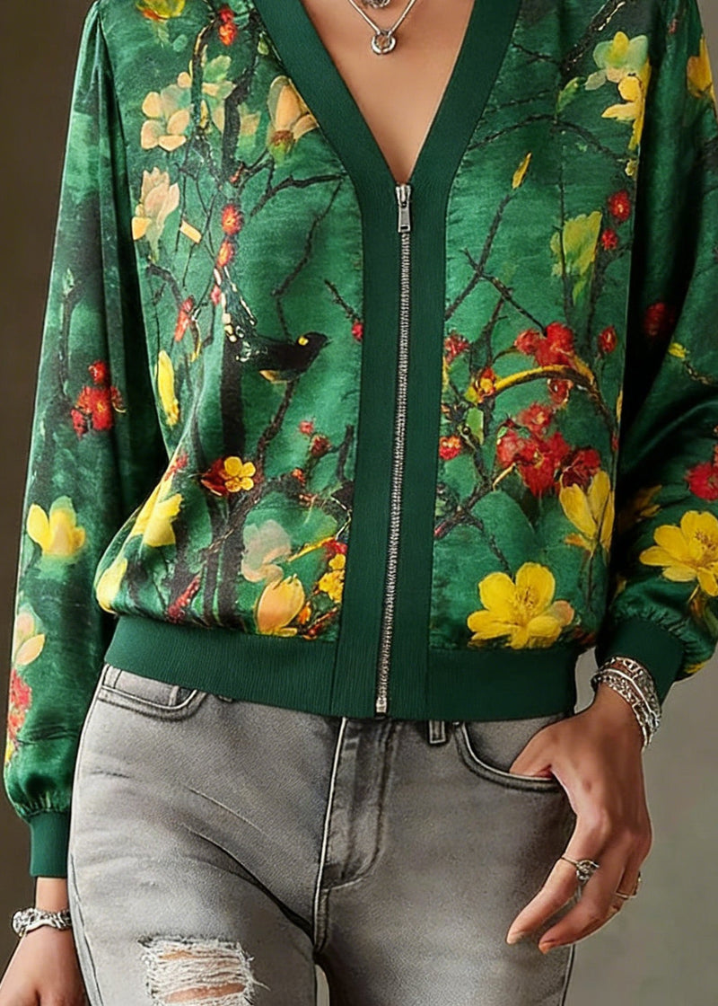 Beautifully Finished Coat in a Timeless Design