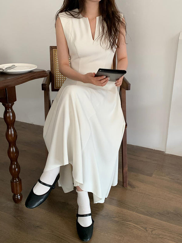 Well Tailored Dress with a Graceful Silhouette