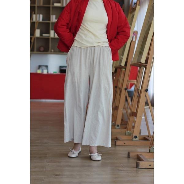 Sophisticated Trousers with a Clean Classic Look