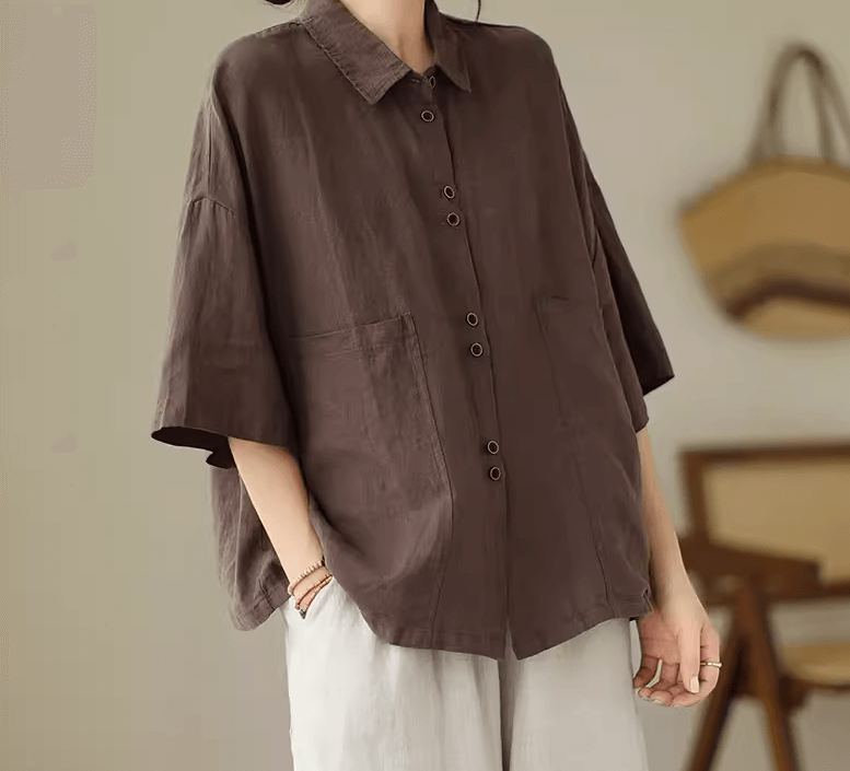 Classic Vintage Shirt with a Flattering Fit