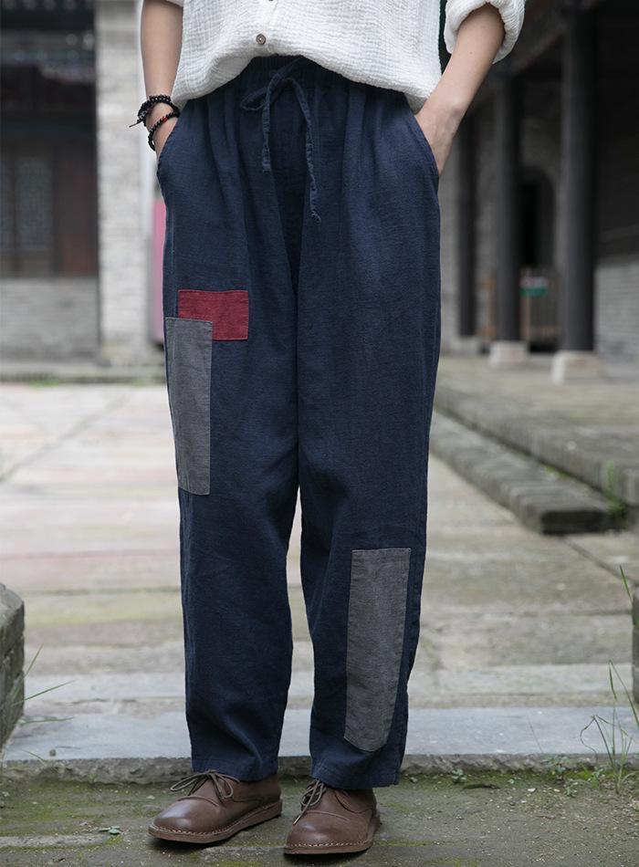 Effortlessly Elegant Pants with a Timeless Design