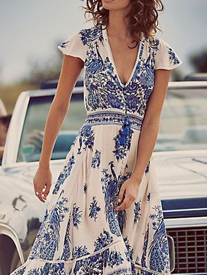 Beautifully Finished Dress in a Timeless Design